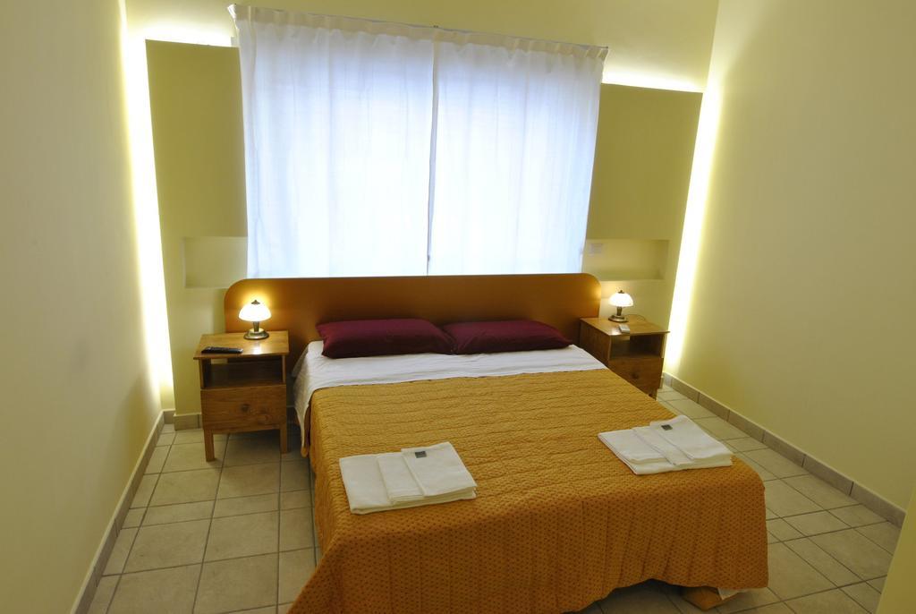 Hotel Roma Tourist House Exterior foto