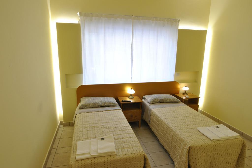 Hotel Roma Tourist House Exterior foto