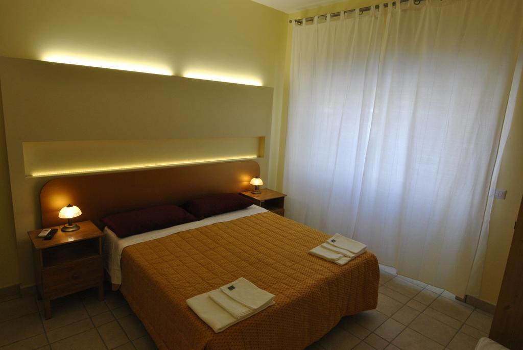 Hotel Roma Tourist House Exterior foto