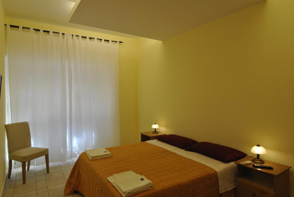 Hotel Roma Tourist House Exterior foto