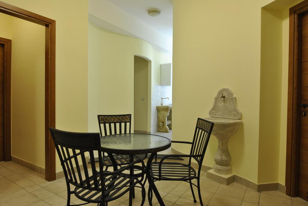 Hotel Roma Tourist House Exterior foto