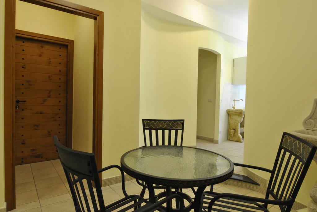Hotel Roma Tourist House Exterior foto