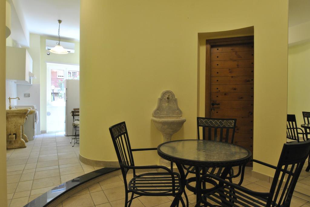 Hotel Roma Tourist House Exterior foto